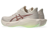 W Asics Novablast 6