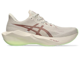 W Asics Novablast 6