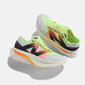 W New Balance FuelCell SuperComp Elite v4 – Runners' Choice