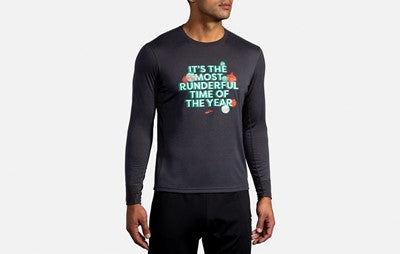 M Brooks Distance Graphic Merry Long Sleeve