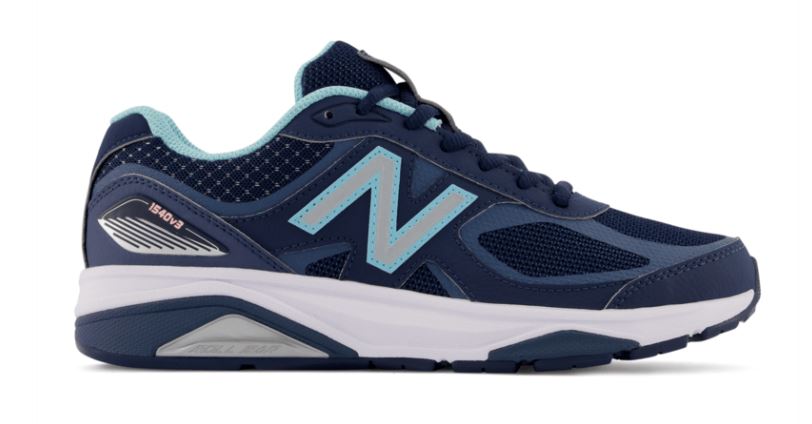 Brooks ariel vs new balance 1540 sales